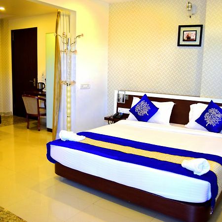 Hotel Landmark Bhubaneswar Ngoại thất bức ảnh